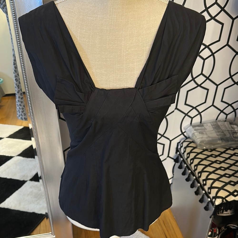 LAMB Elegant Black Sleeveless Top